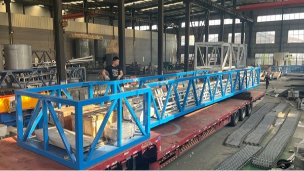 周邊傳動刮泥機，輕鬆排泥又快又好