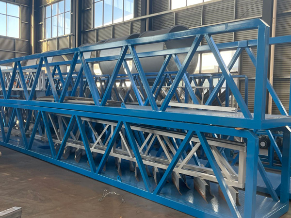 經久耐用好品質，走進襄綠刮泥（ní）機