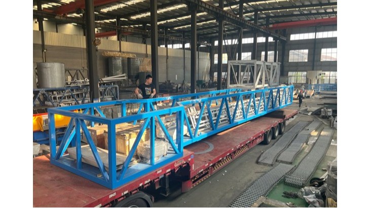 刮泥寶藏產品——襄綠中心傳動刮泥（ní）機