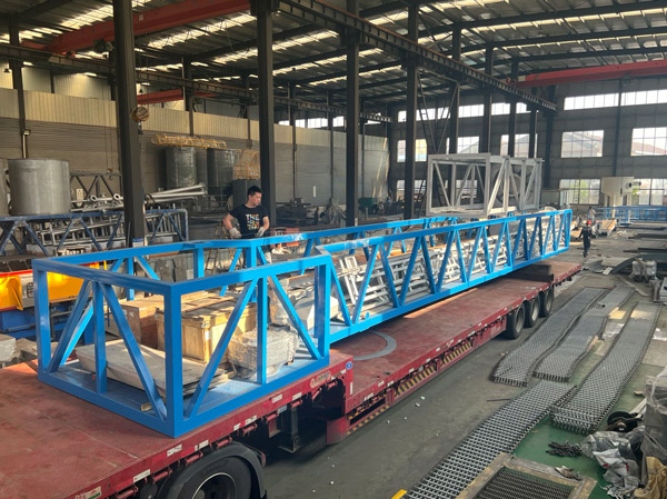 刮泥寶藏產品——襄綠中心傳動刮泥機（jī）